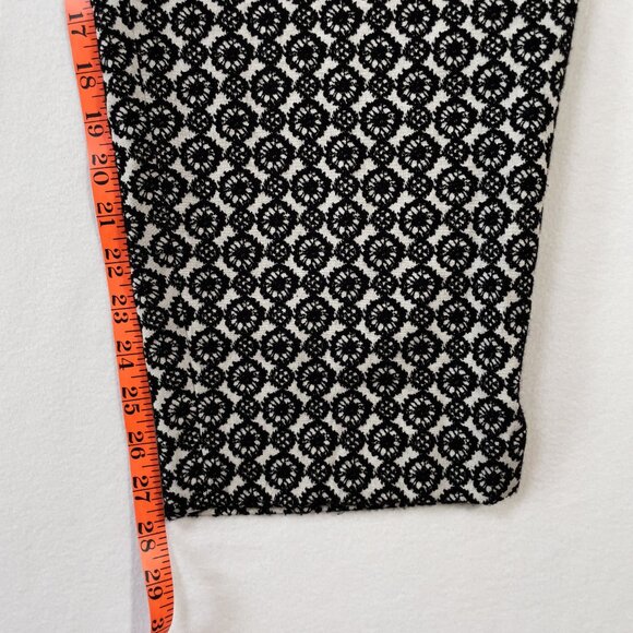Lane Bryant Lena Patterned Ankle Pant Black White Wrinkle Resistant Knit Size 24 - Picture 11 of 14